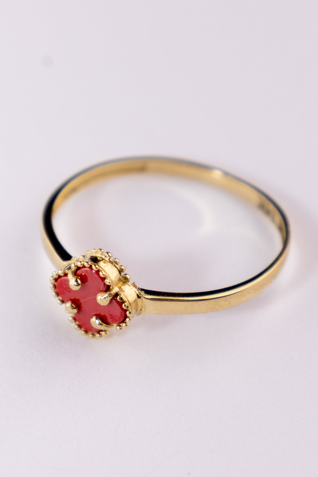 Anillo Trébol Rojo 14k