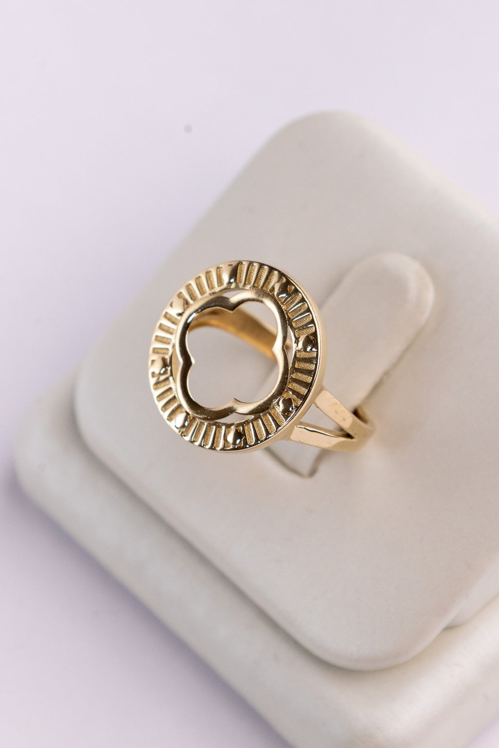 Anillo Trébol 14k